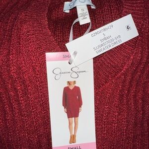 Jessica Simpson Women's Relaxed Fit V-Neck Mid Length Sweater Dress Small